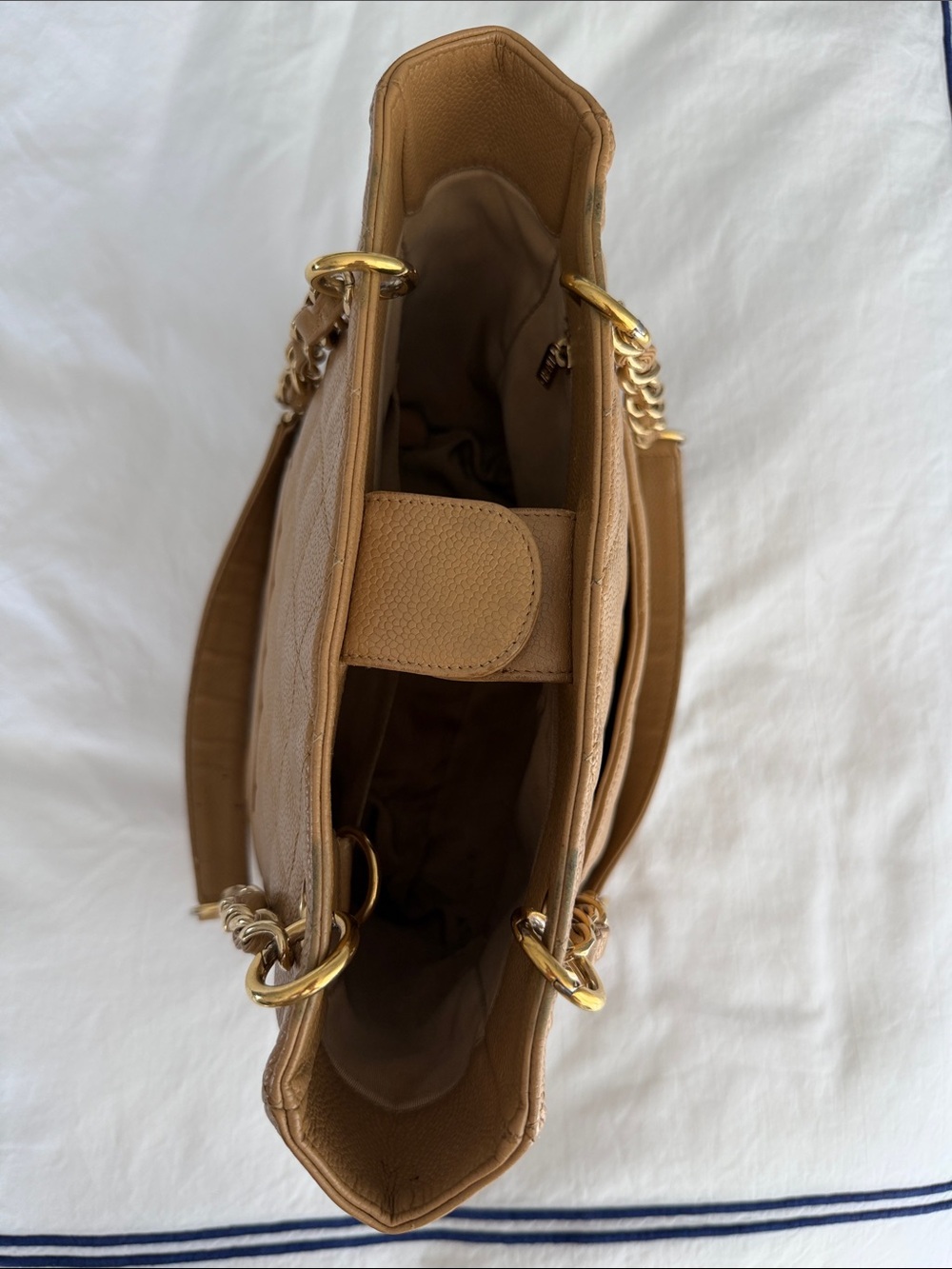 CHANEL Vintage Caviar Quilted Tan Leather Shoulder Tote with Gold Chain Straps - Picture 7 of 16